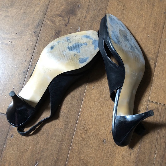 Nine West Peep Toe Mini Bow Leather Sling Backs - Picture 6 of 6